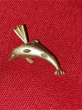 14k solid yellow gold Michael Anthony Charm Pendant